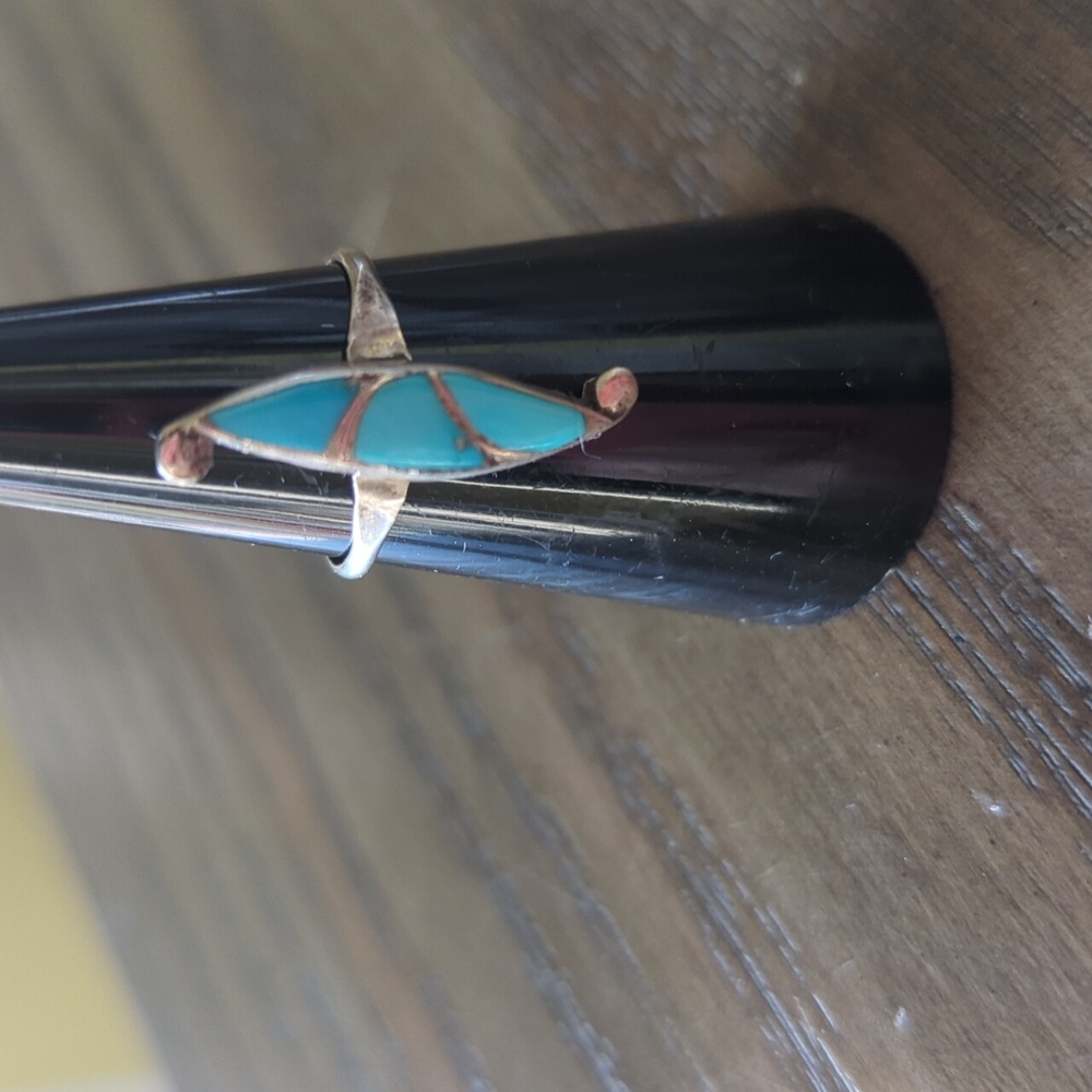 Native American Inlaid Vintage Turquoise Ring - Picture 2 of 7